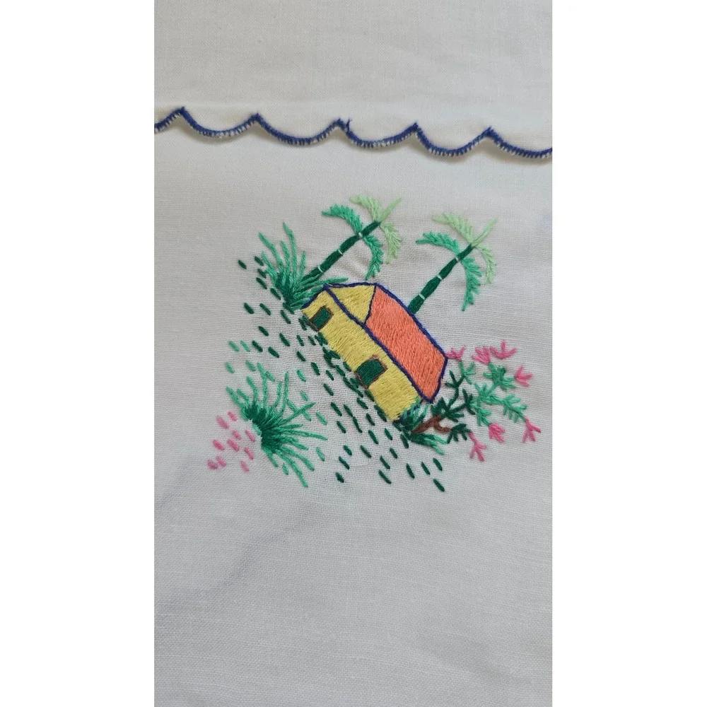 Vintage Hand Embroidered Napkins Scalloped Edge Set of 8 Folk Art Farm Scenes